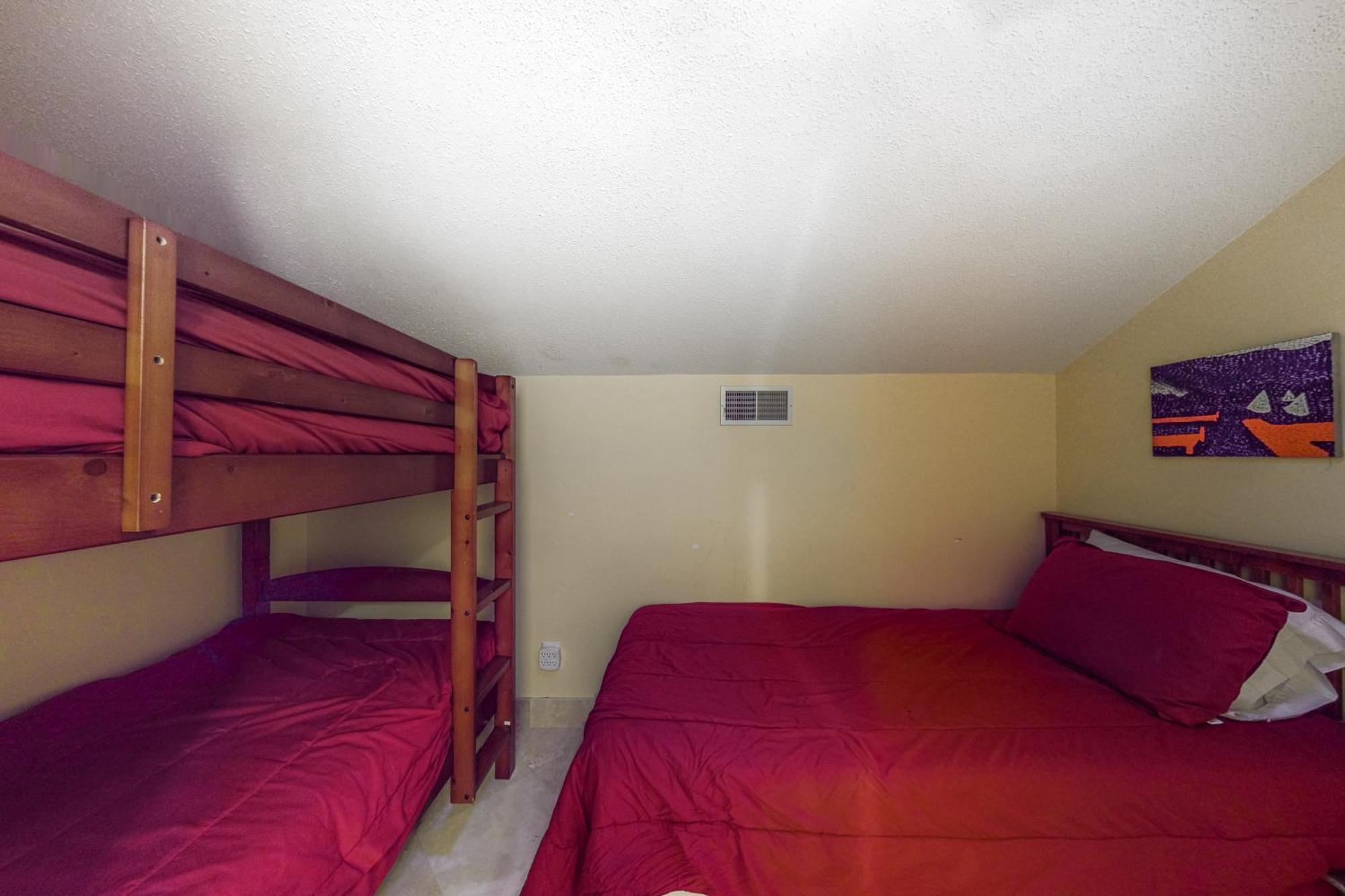 Beckenham Villa Hilton Head Island Room photo